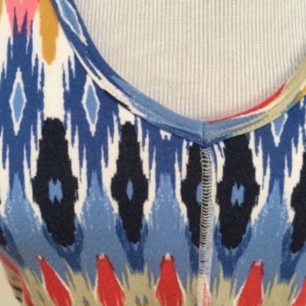 Athleta Racerback Geometric Pattern Athletic Tank… - image 3